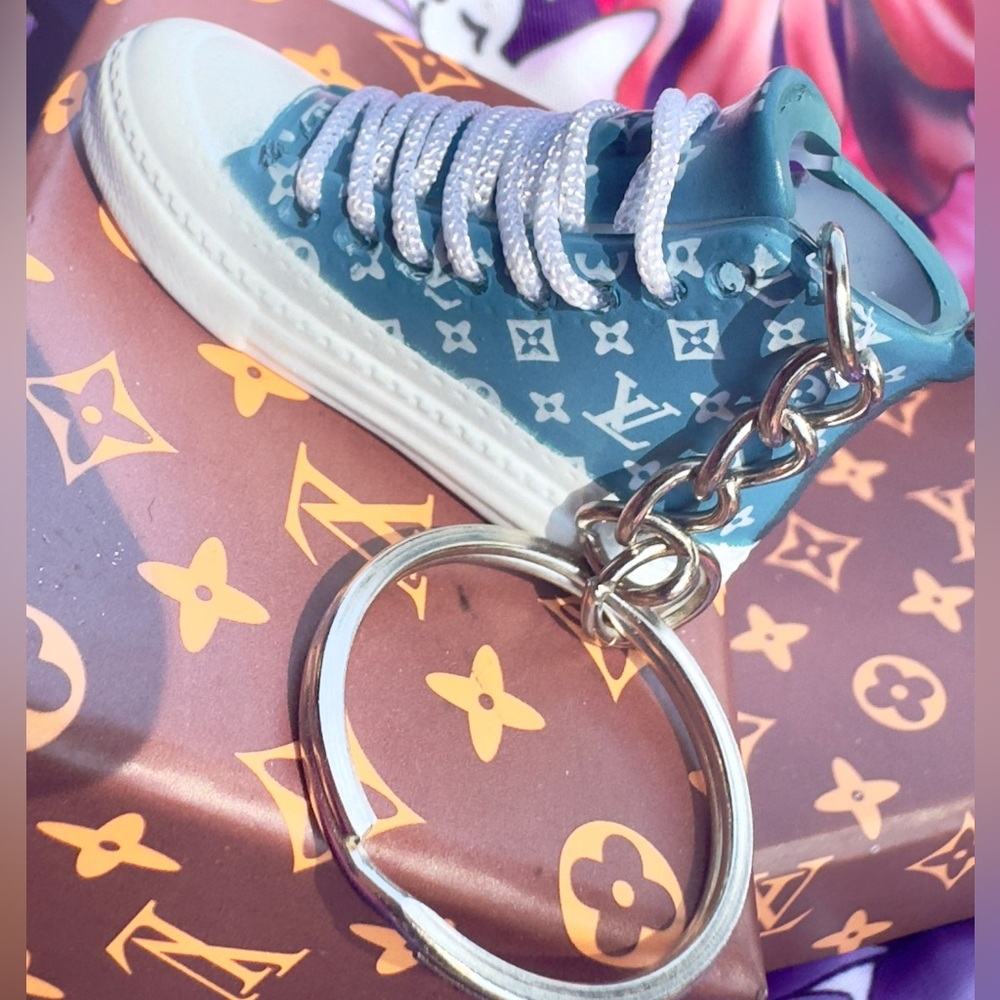 Fashion Blue Monogram Sneaker Keychain - Picture 10 of 15